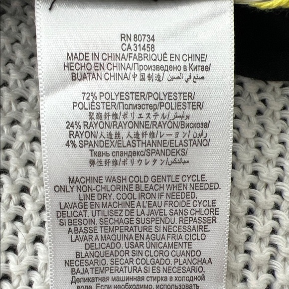 BCBGeneration Sleek Black Crop Top - Picture 10 of 10